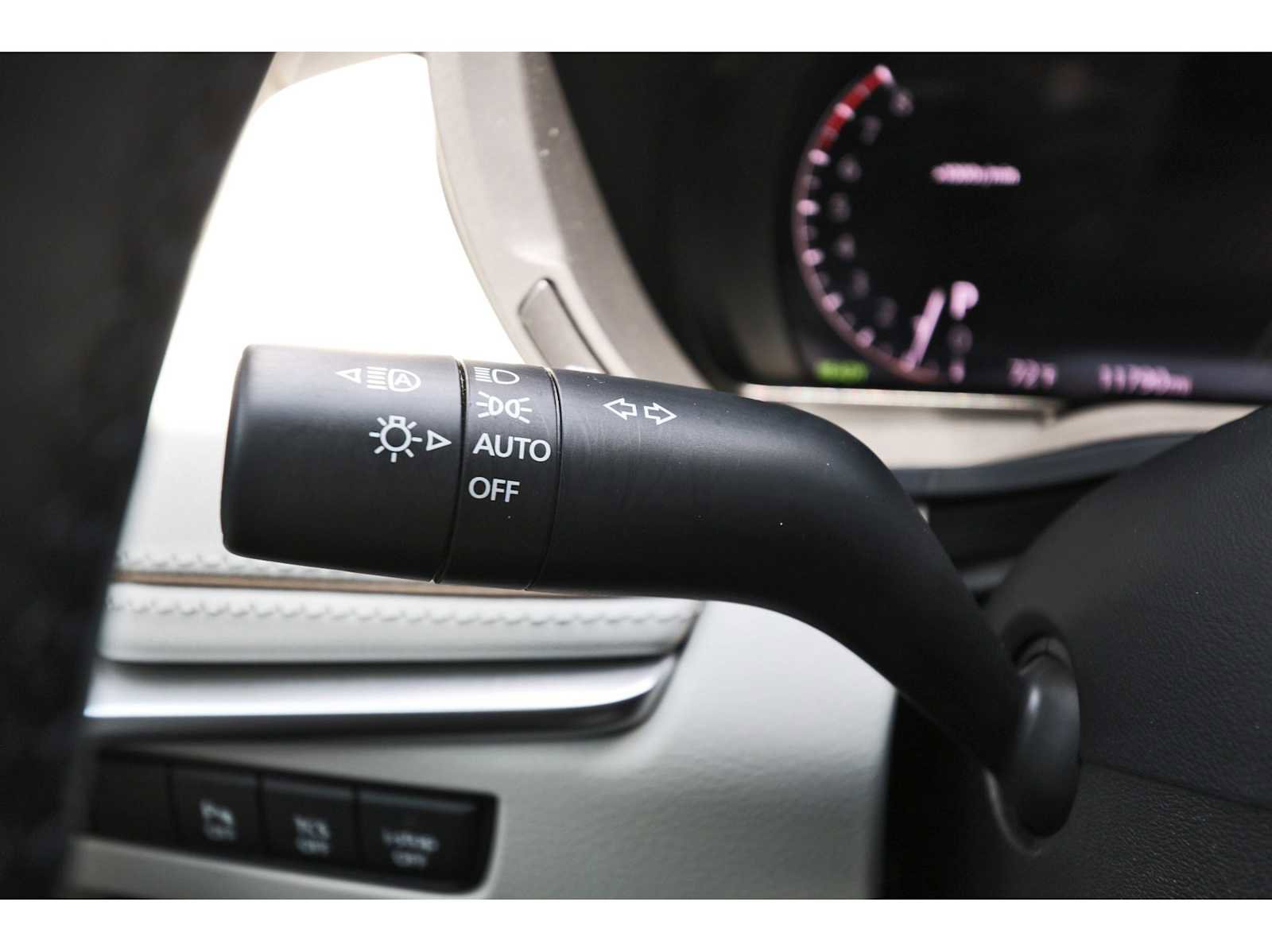 Certified 2025 MAZDA CX-90 3.3 Turbo S w/ Premium Package image 19
