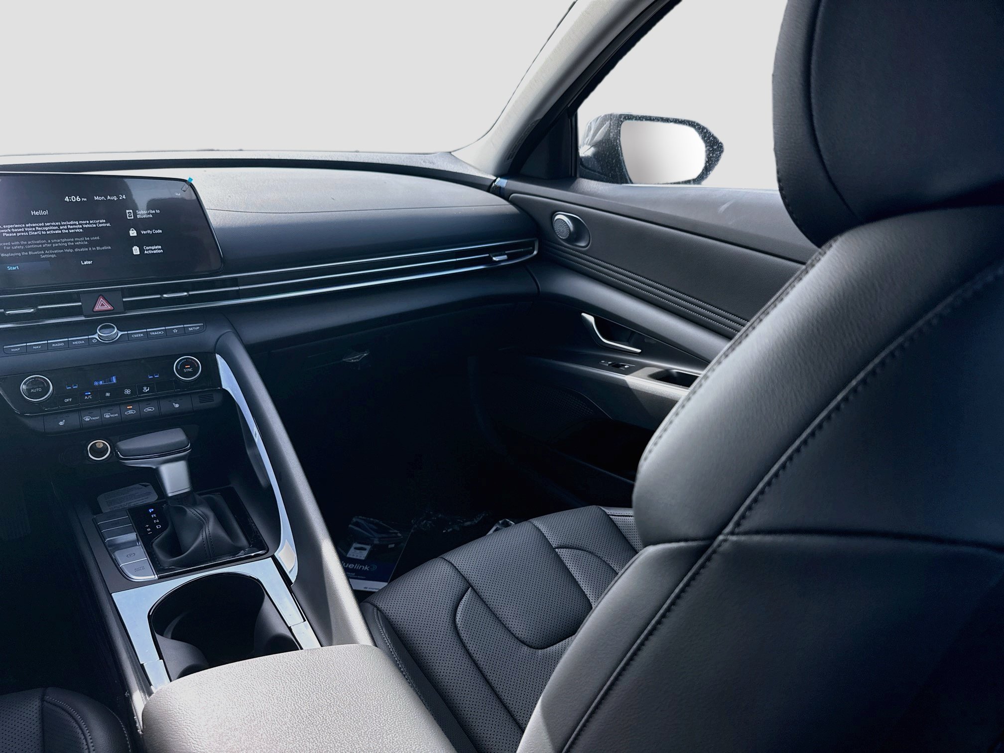 New 2026 Hyundai Elantra Limited FWD image 16
