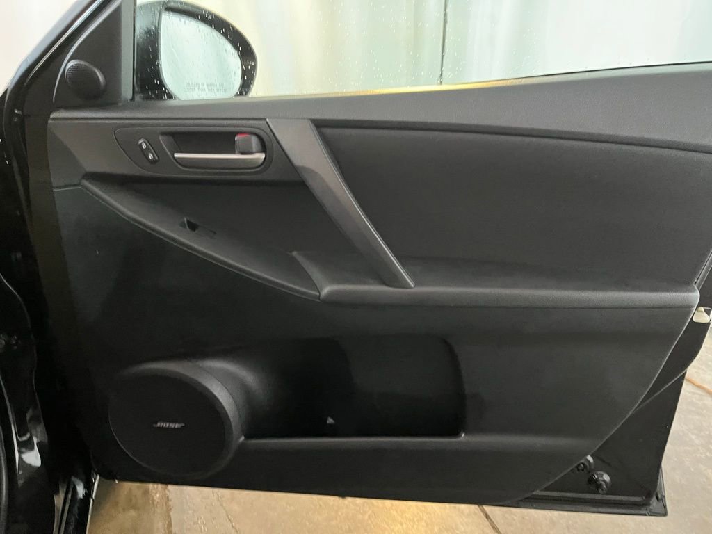 Used 2013 MAZDA MAZDA3 i Touring w/ Preferred Equipment Pkg image 10