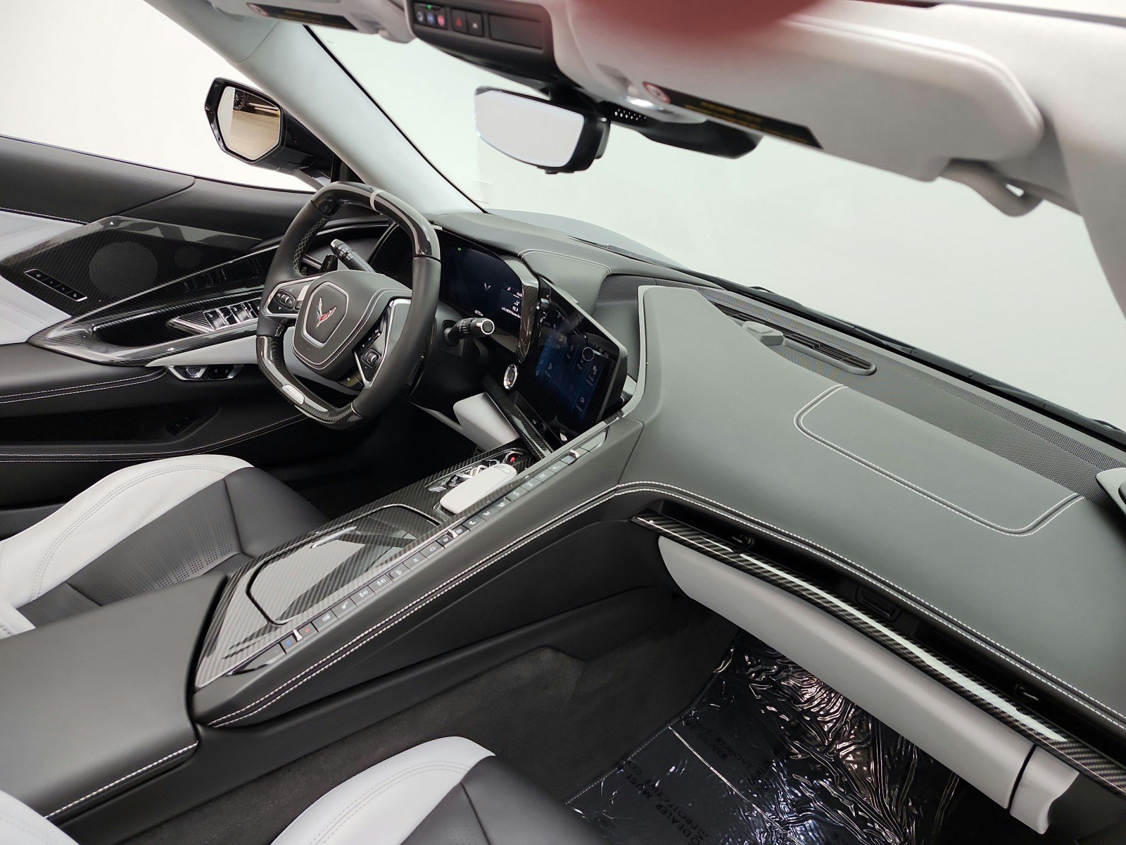 Used 2025 Chevrolet Corvette Z06 RWD image 17