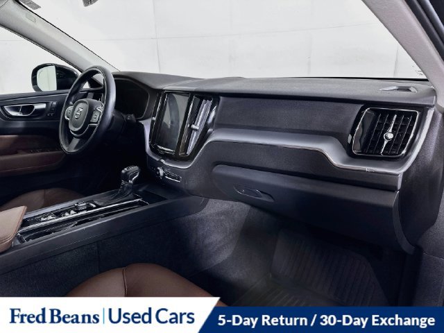 Used 2020 Volvo XC60 T5 Momentum w/ Protection Package Premier AWD/4WD image 33
