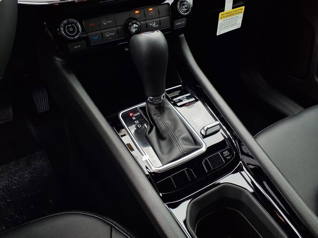 New 2026 Jeep Compass Latitude image 10