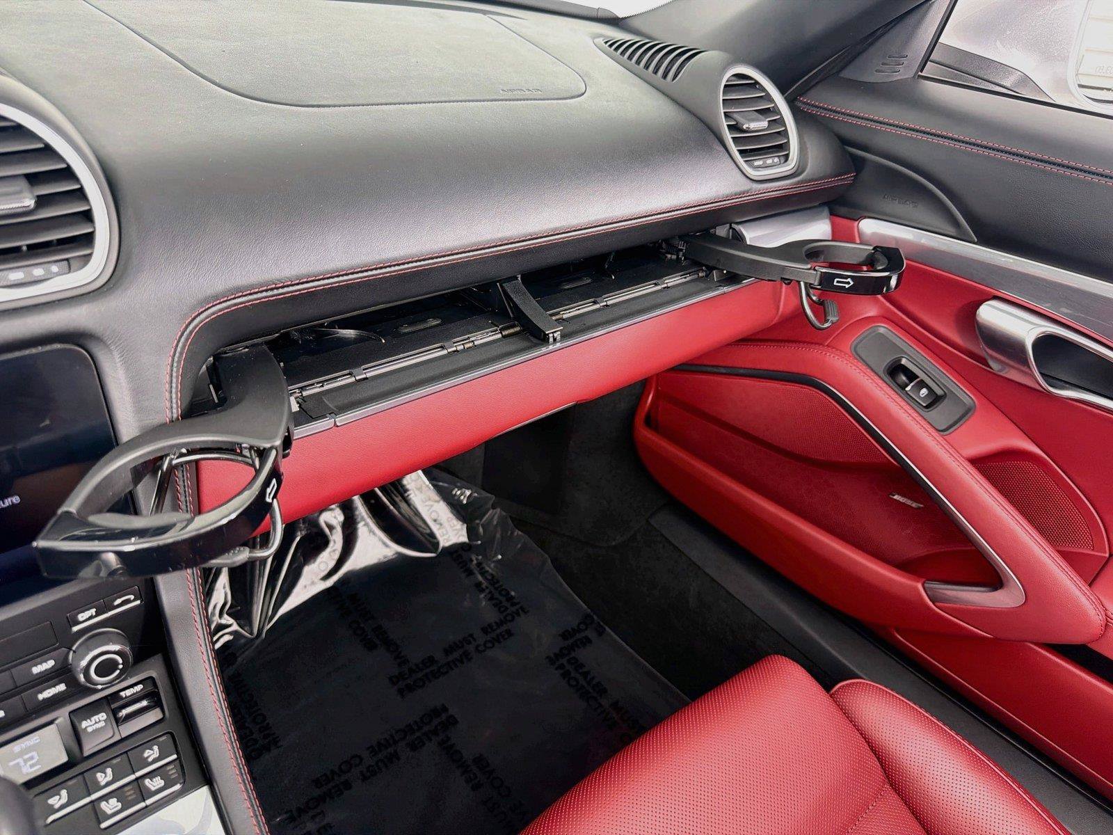 Certified 2024 Porsche 718 Boxster RWD image 25