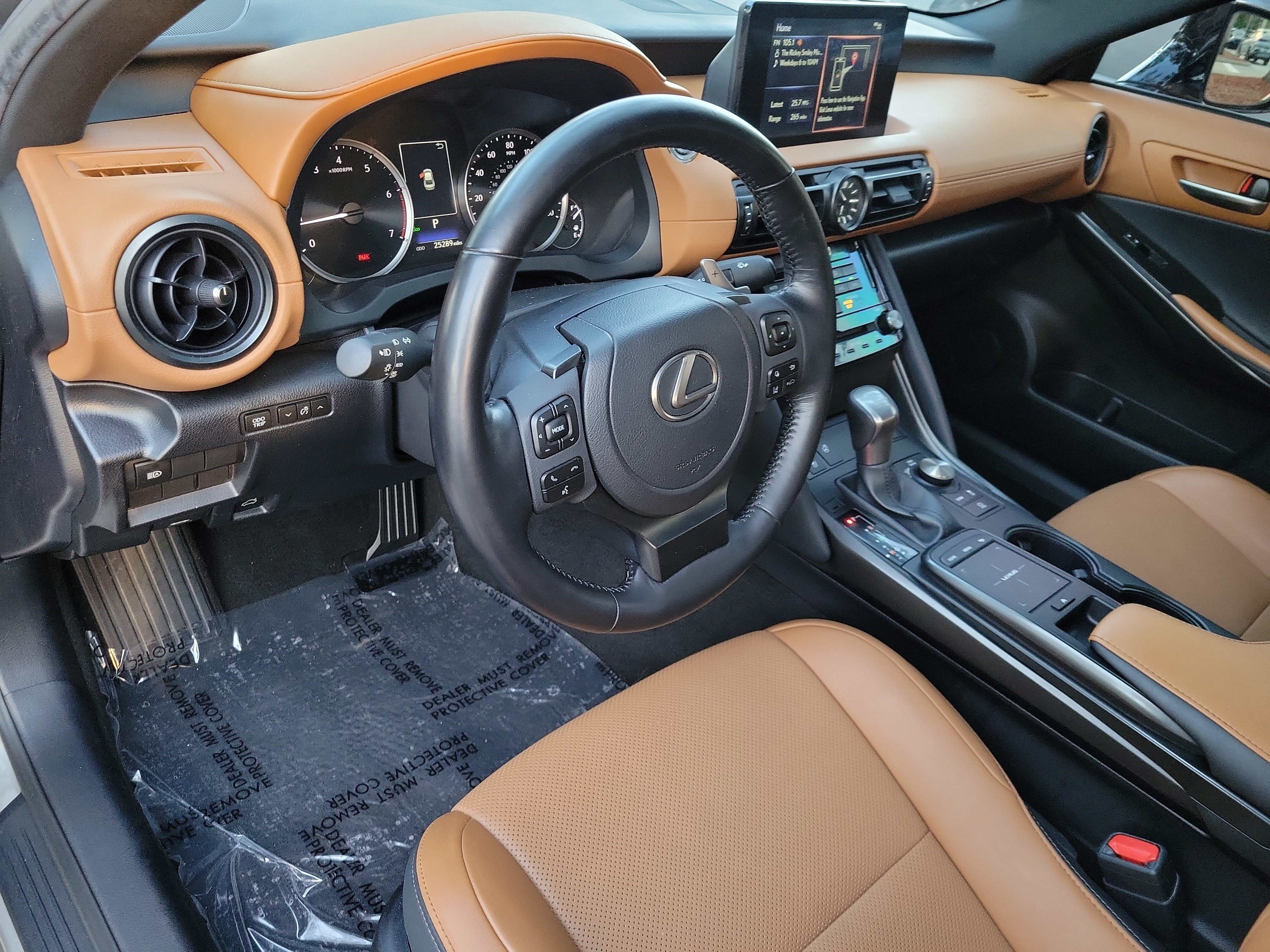 Used 2023 Lexus IS 300 w/ Comfort Package RWD image 14