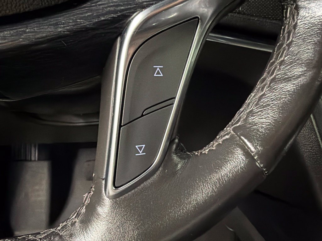Used 2023 Cadillac XT5 Premium Luxury AWD/4WD image 19