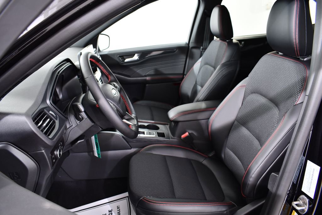 New 2026 Ford Escape ST-Line Select w/ Tech Pack #2 image 6