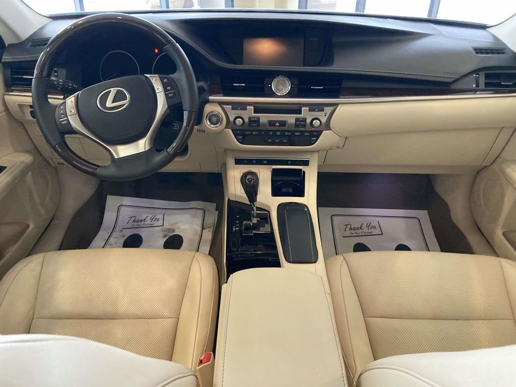 Used 2014 Lexus ES 350 350 w/ Luxury Package image 10
