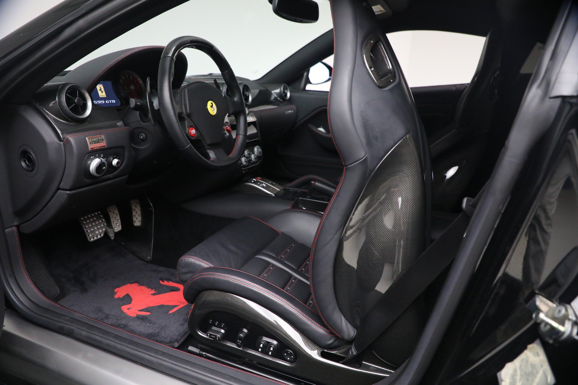 Used 2009 Ferrari 599 GTB Fiorano RWD image 17