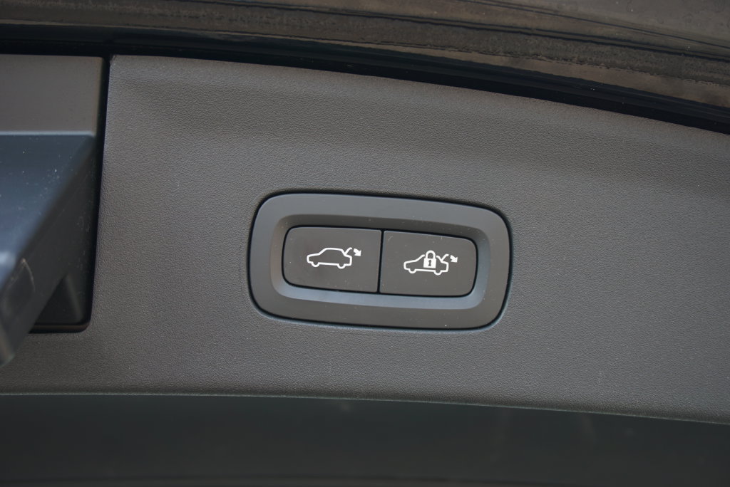 Used 2023 Polestar Polestar 2 w/ Pilot Pack AWD/4WD image 11