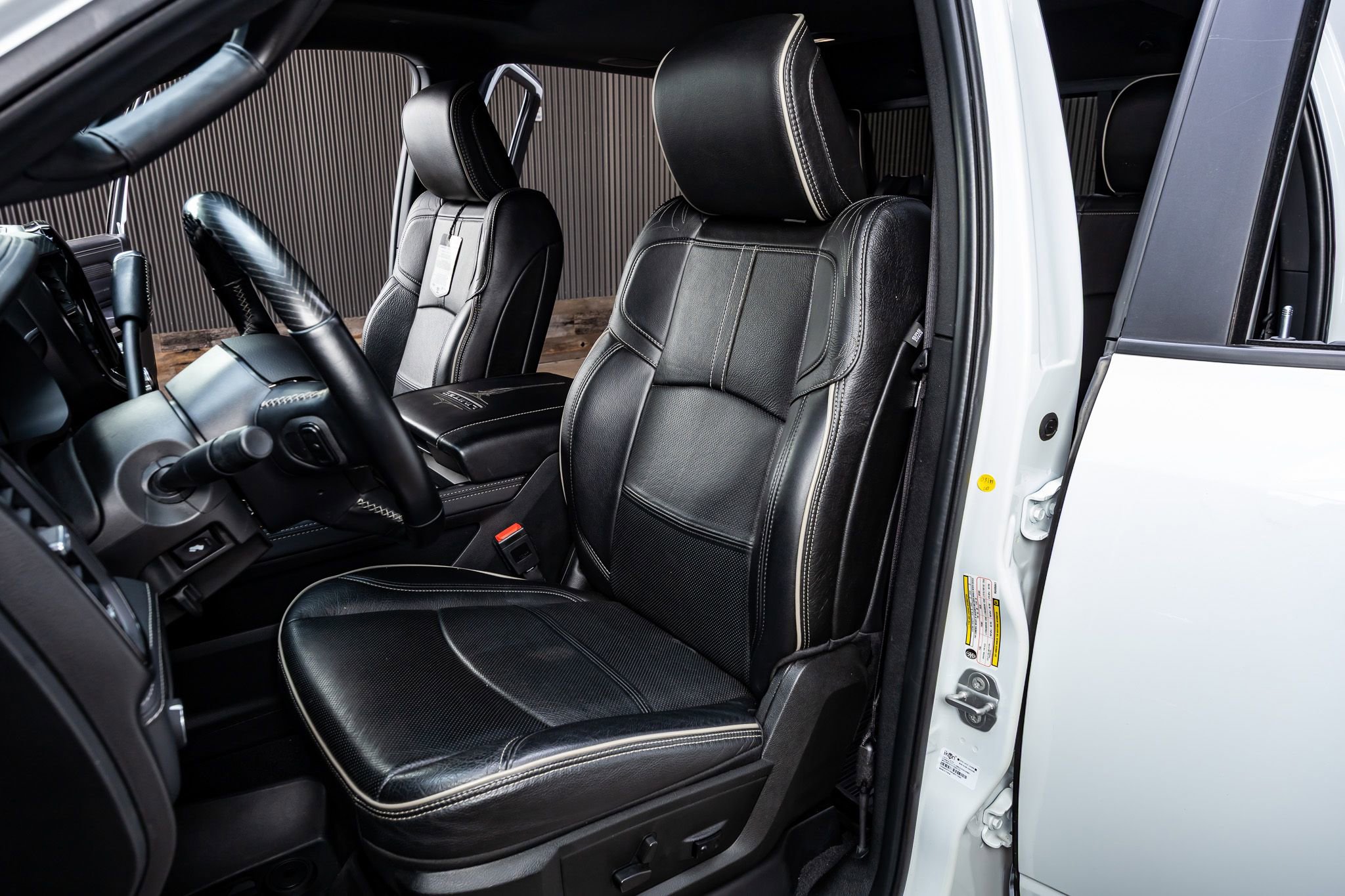 Used 2022 RAM 2500 Limited w/ Night Edition image 31