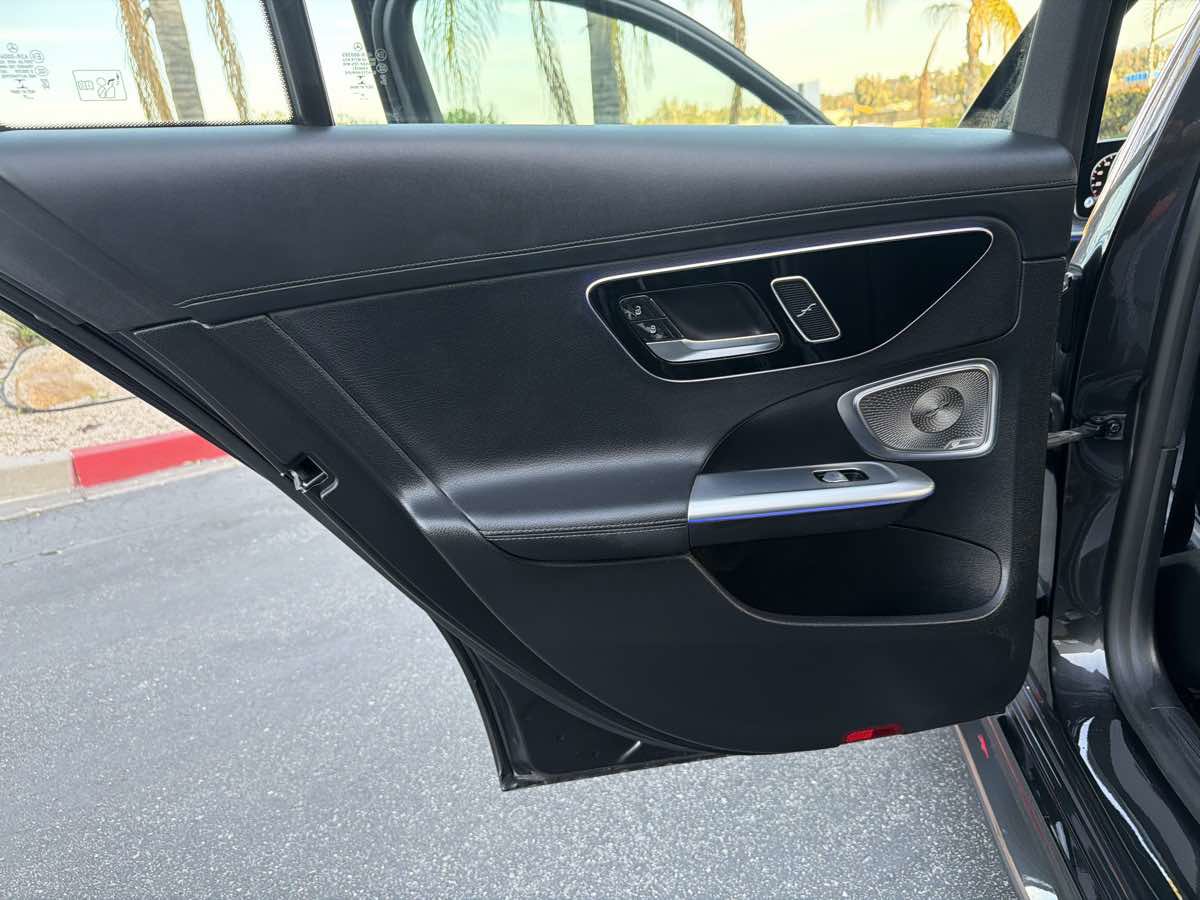 Used 2022 Mercedes-Benz C 300 Sedan image 26