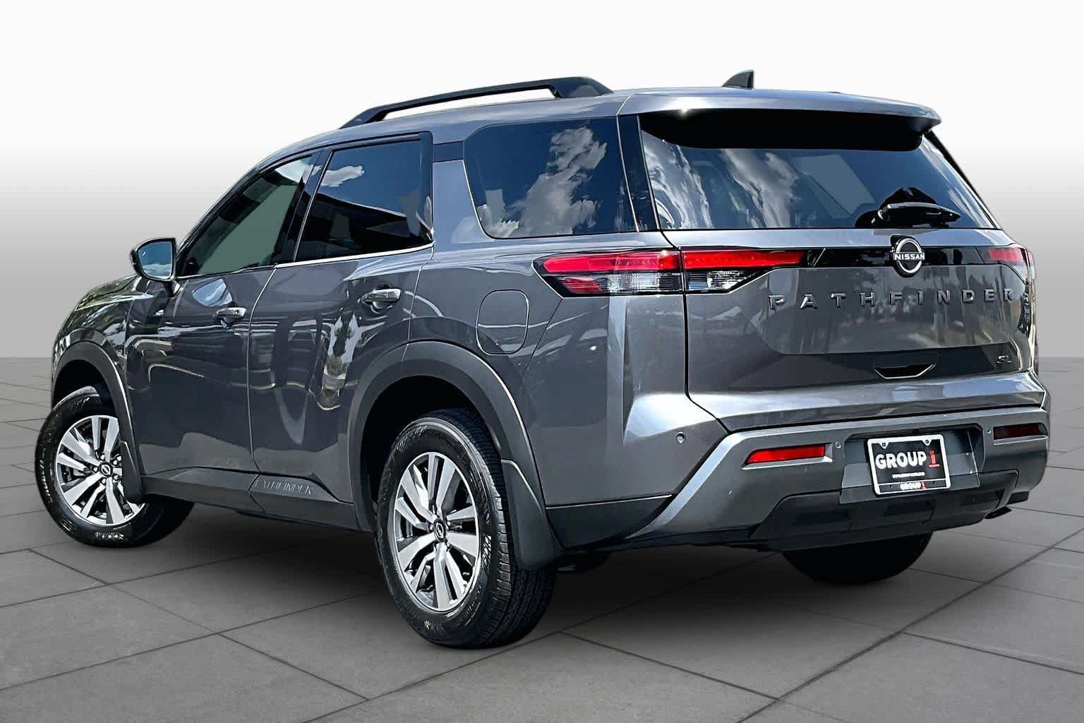 New 2026 Nissan Pathfinder SL FWD image 12