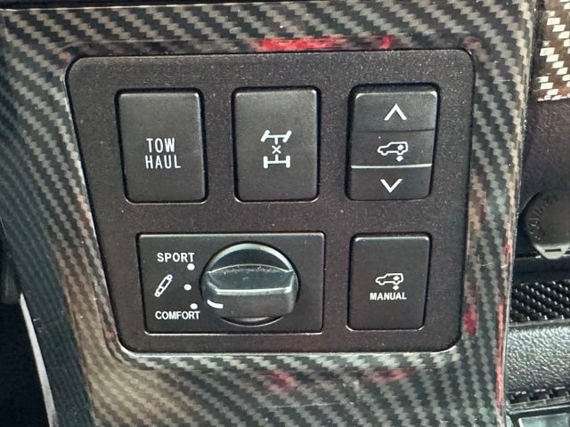 Used 2018 Toyota Sequoia Platinum AWD/4WD image 34