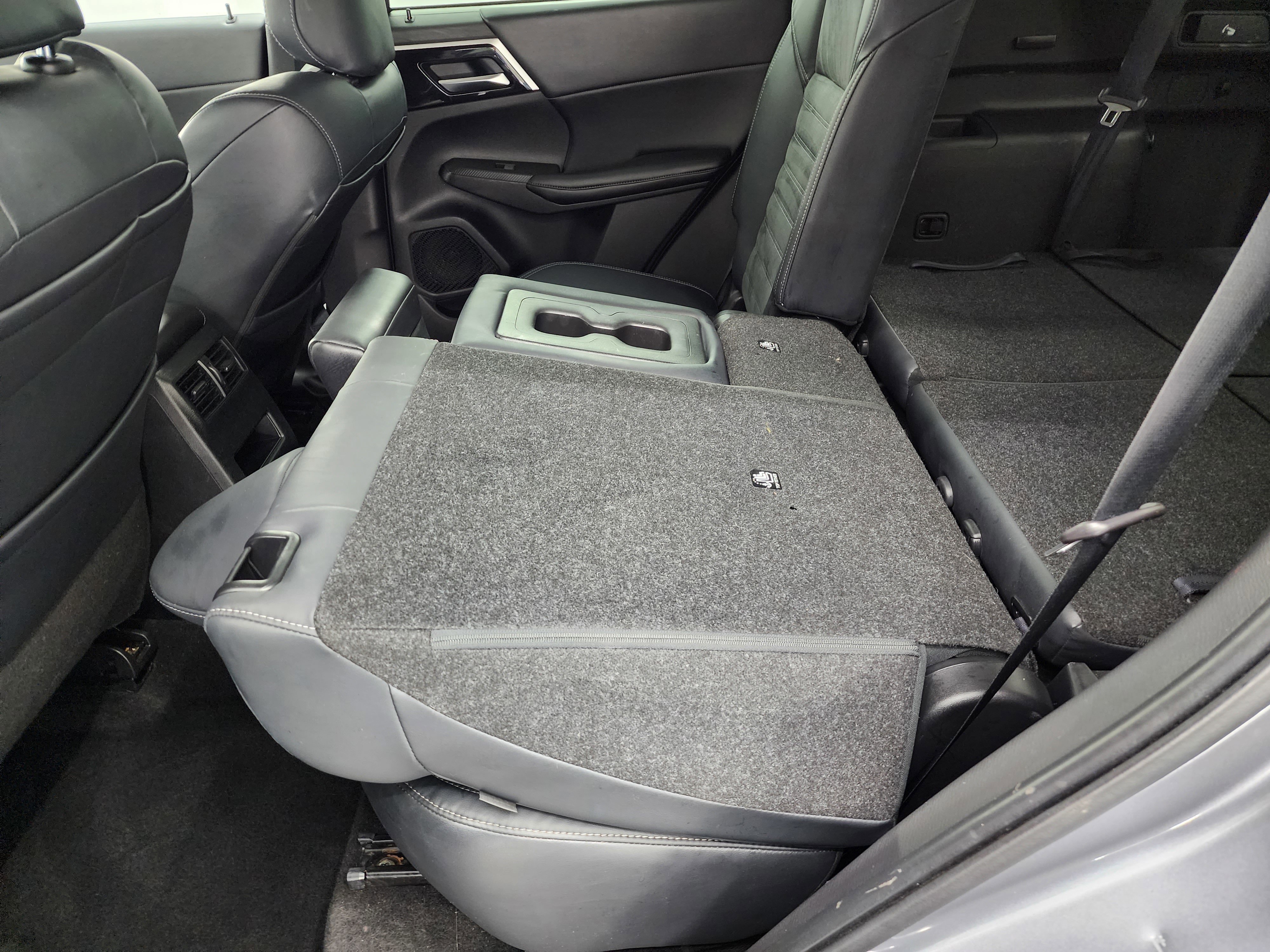 Used 2022 Mitsubishi Outlander SE AWD/4WD image 38