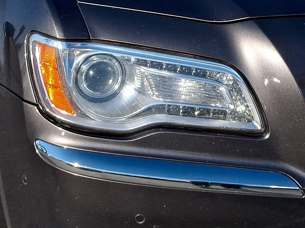 Used 2013 Chrysler 300 C w/ Light Group RWD image 34