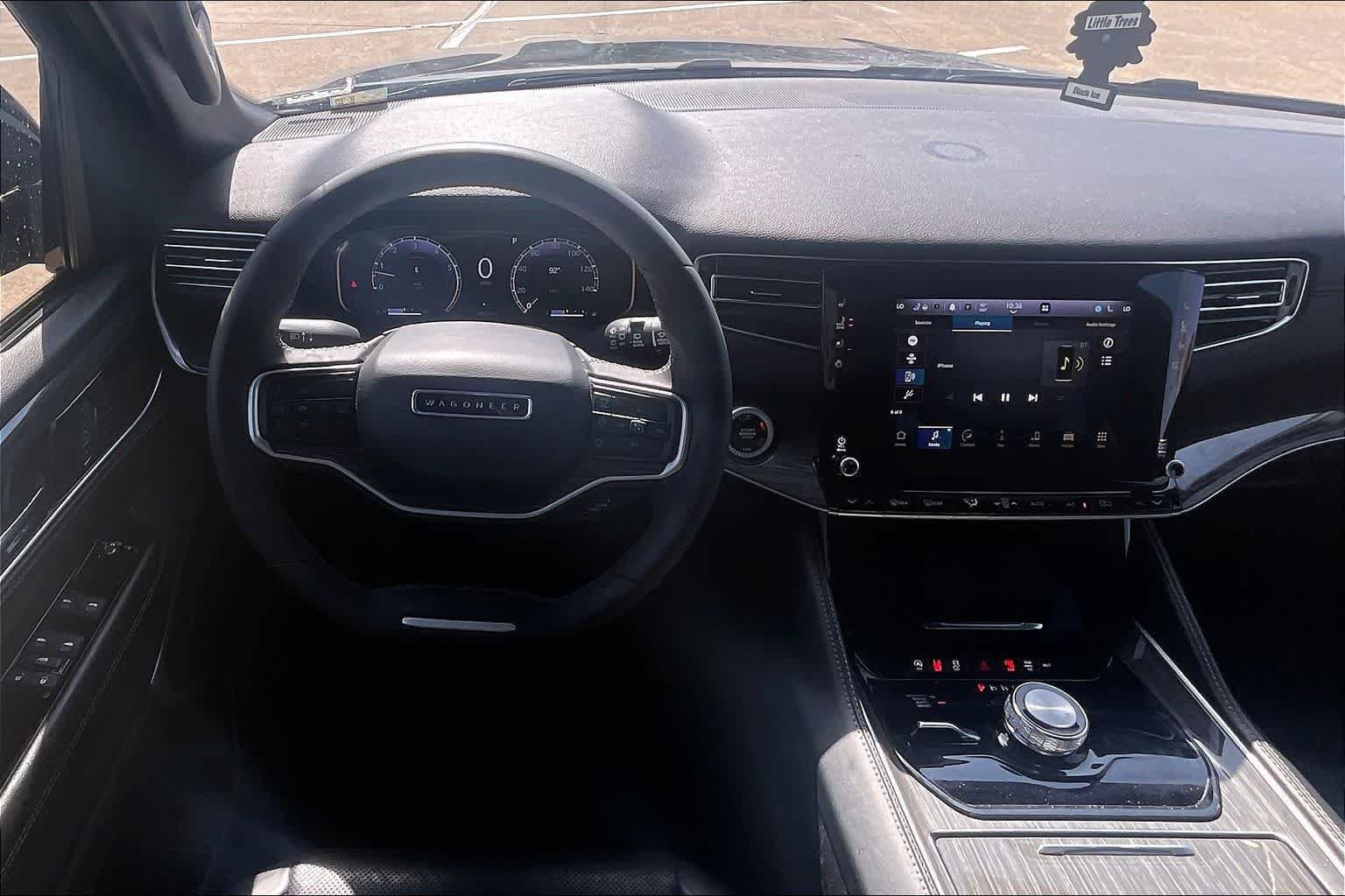 Used 2022 Jeep Wagoneer Series II AWD/4WD image 13