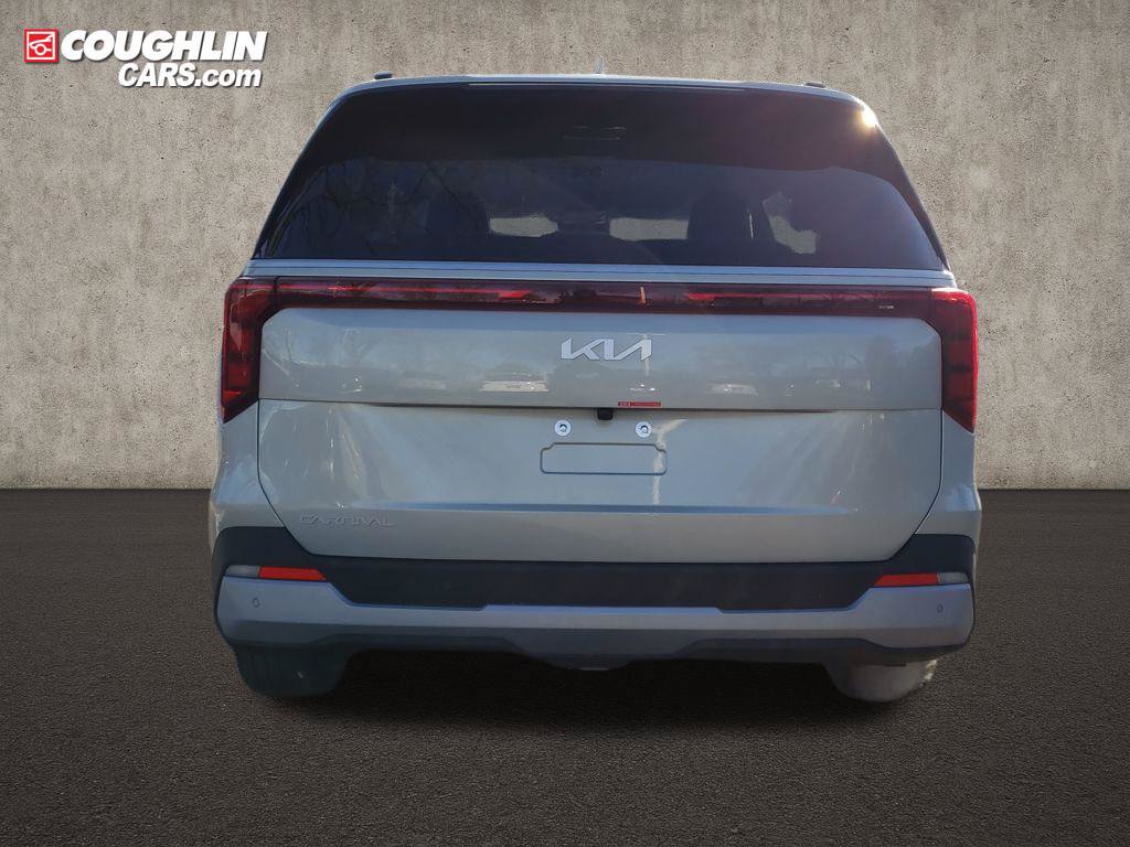 New 2026 Kia Carnival EX FWD image 6