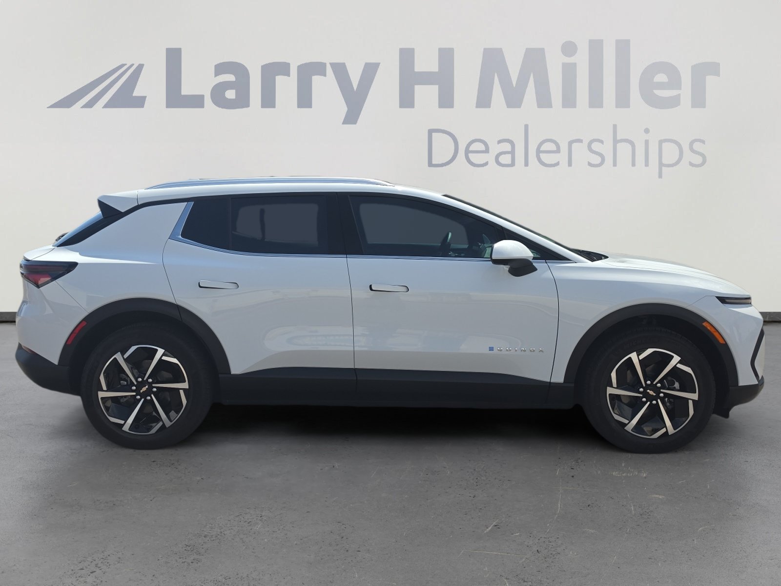 Used 2026 Chevrolet Equinox EV LT AWD/4WD image 6