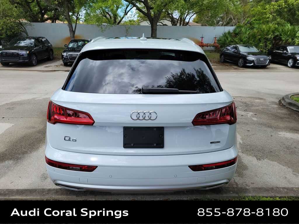 Used 2020 Audi Q5 Premium Plus image 18