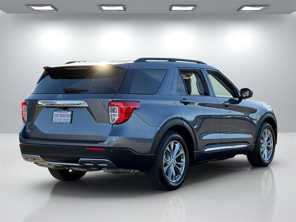 Used 2021 Ford Explorer XLT w/ Equipment Group 202A image 7