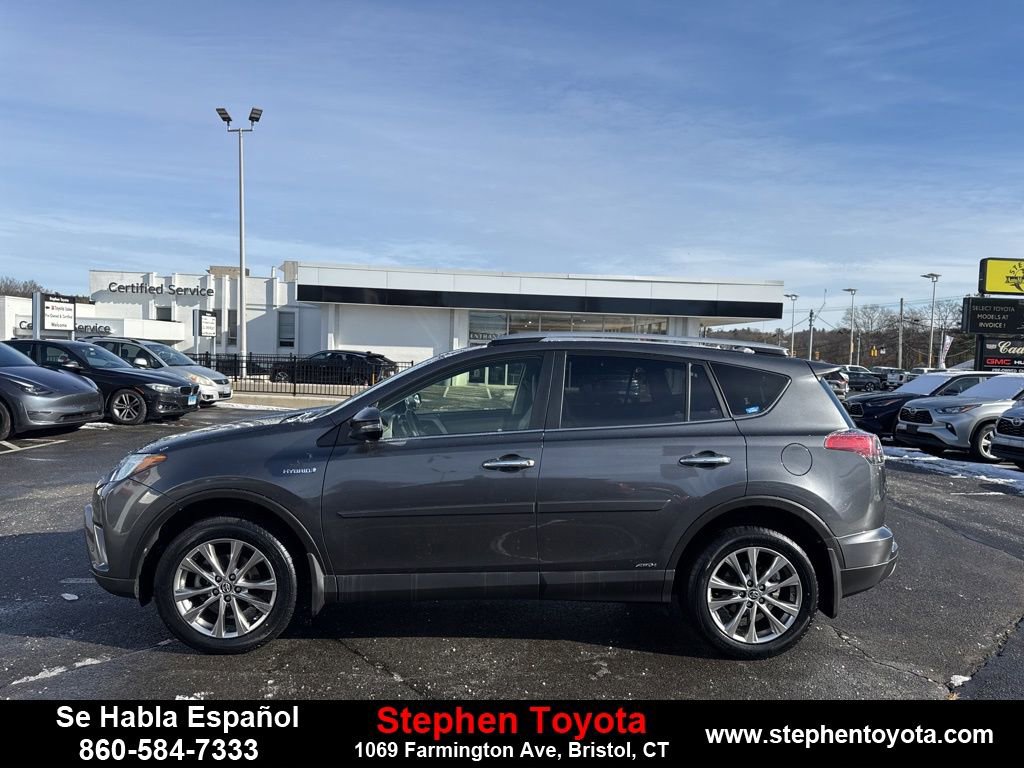 Used 2018 Toyota RAV4 Limited image 4