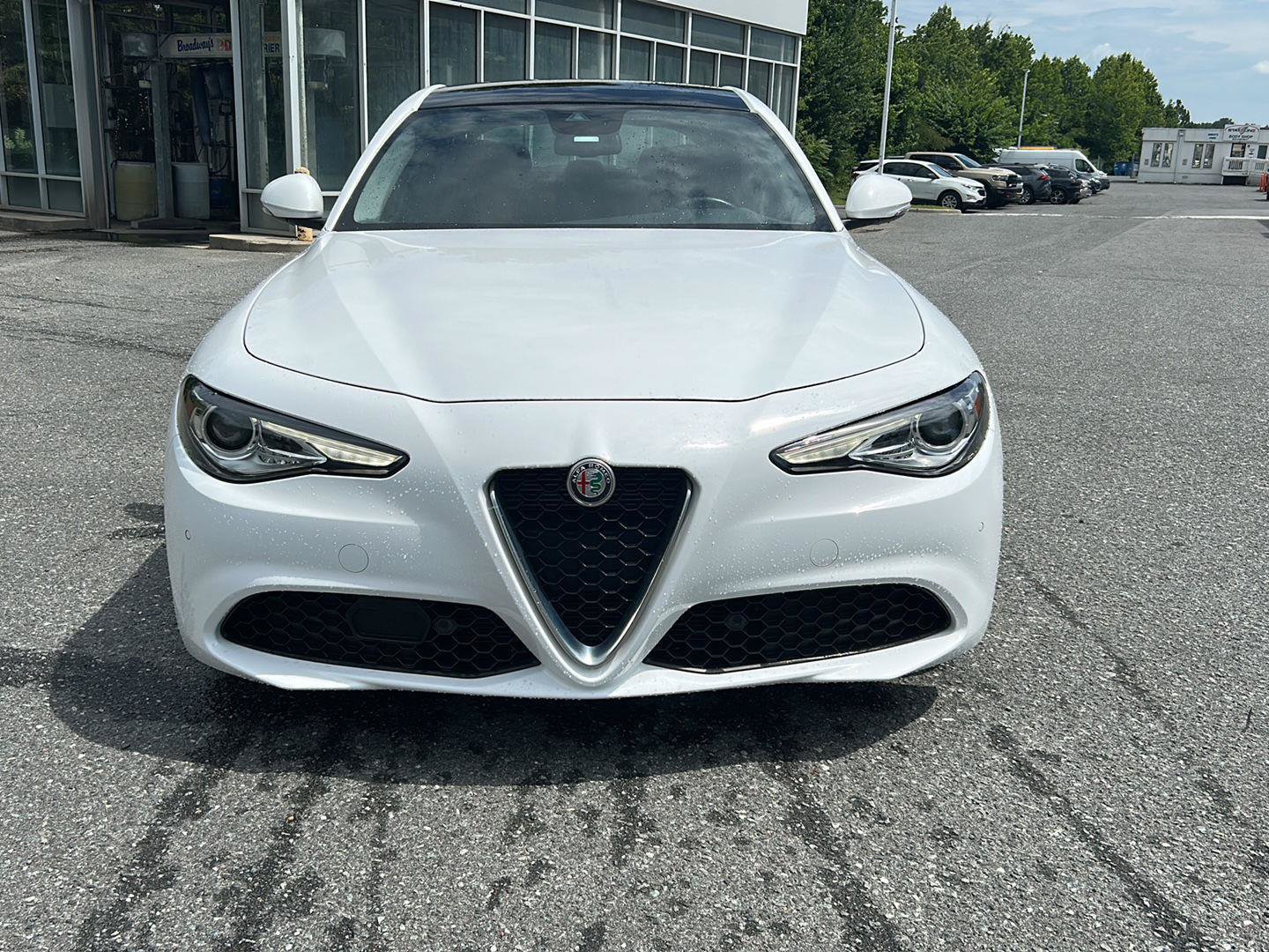 Used 2020 Alfa Romeo Giulia Ti w/ Active Blind Spot Package RWD image 8