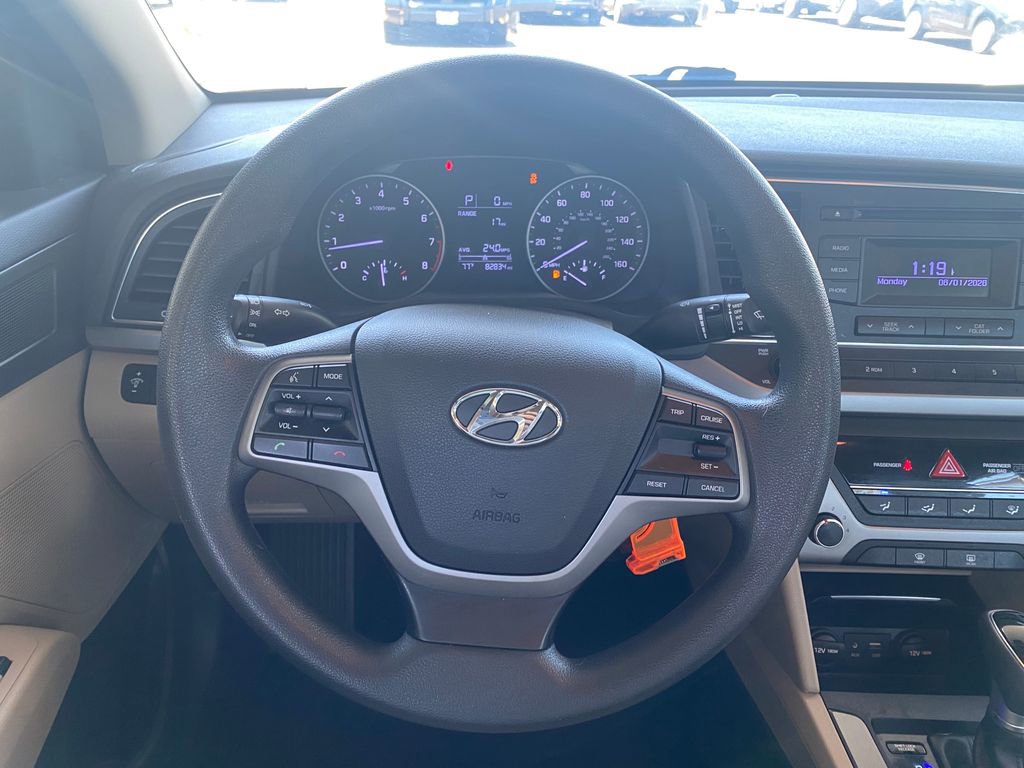 Used 2017 Hyundai Elantra SE FWD image 14