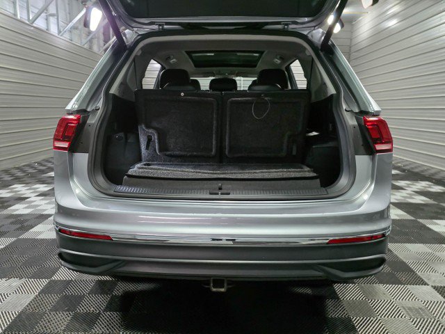 Used 2022 Volkswagen Tiguan SE FWD image 37