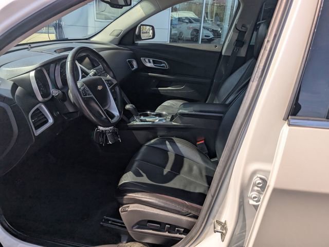 Used 2017 Chevrolet Equinox Premier w/ Enhanced Convenience Package image 13