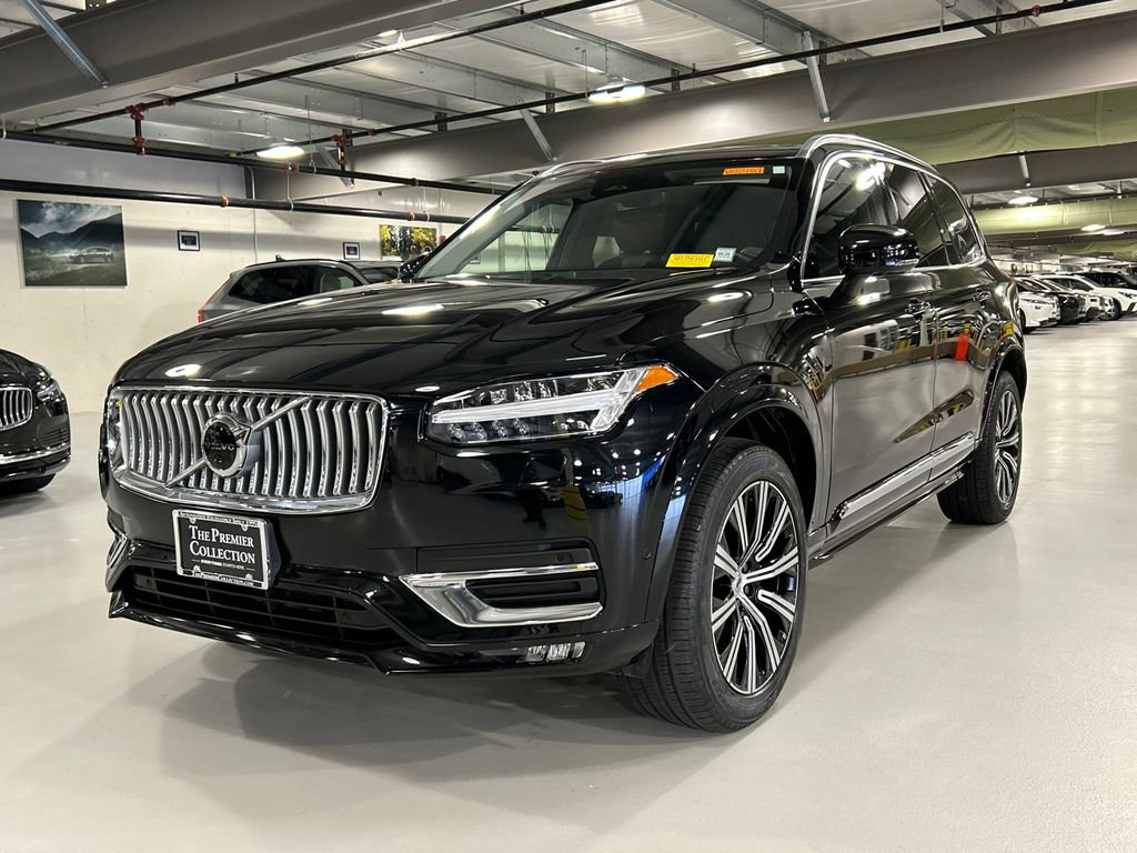 Certified 2023 Volvo XC90 B5 Plus w/ Protection Package image 5