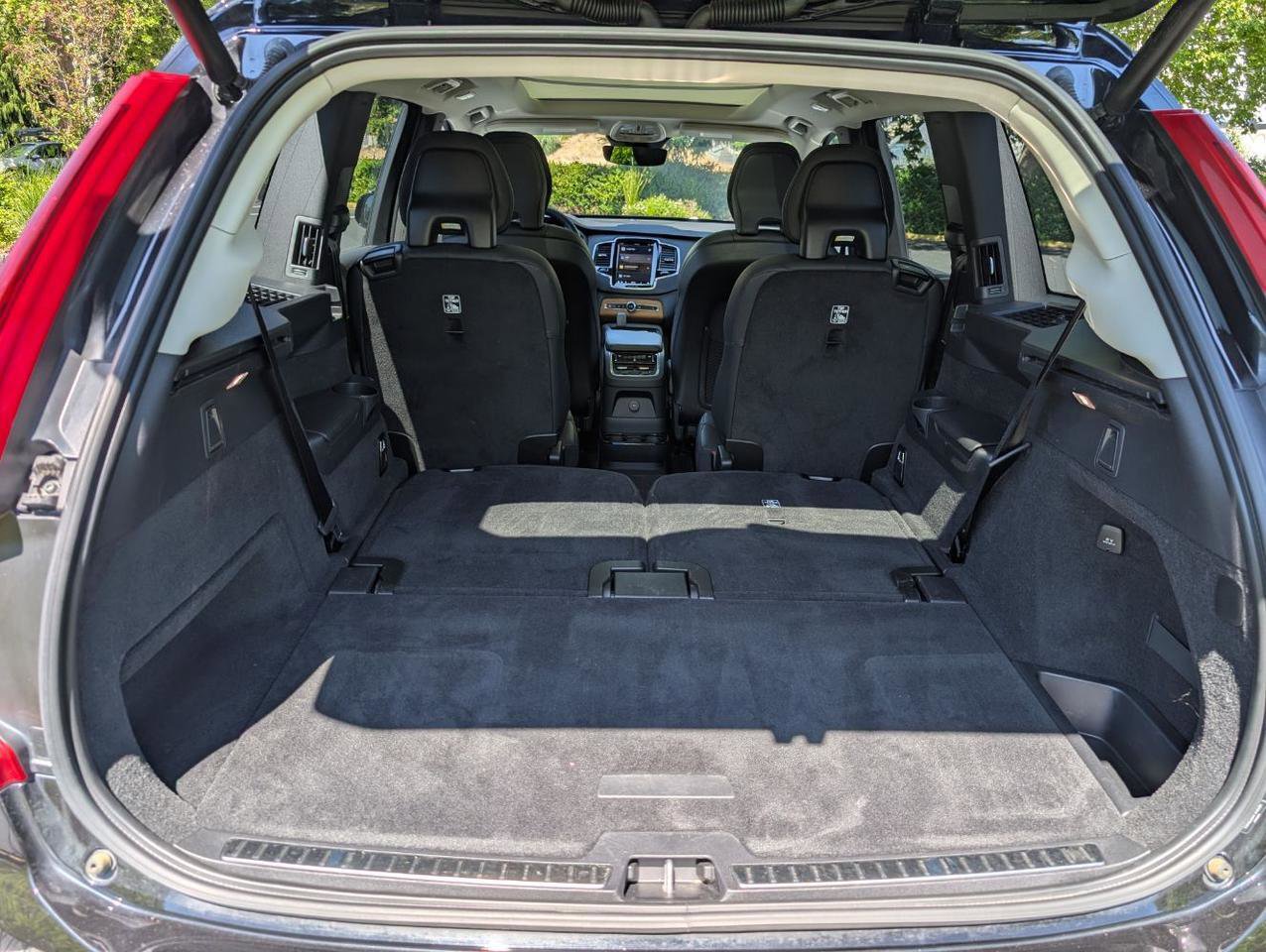 Used 2023 Volvo XC90 T8 Plus AWD/4WD image 16