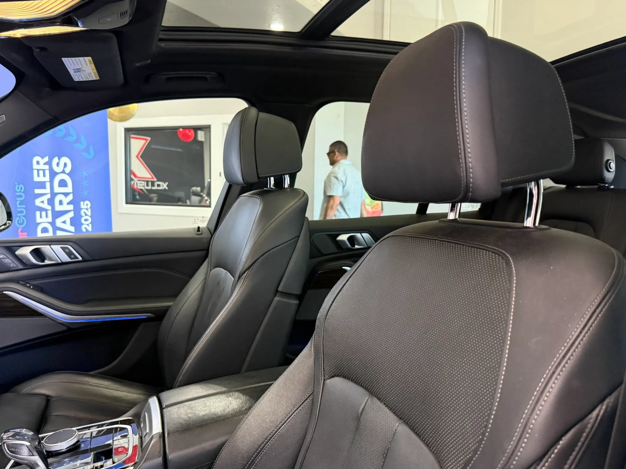 Used 2019 BMW X5 xDrive50i w/ M Sport Package AWD/4WD image 10