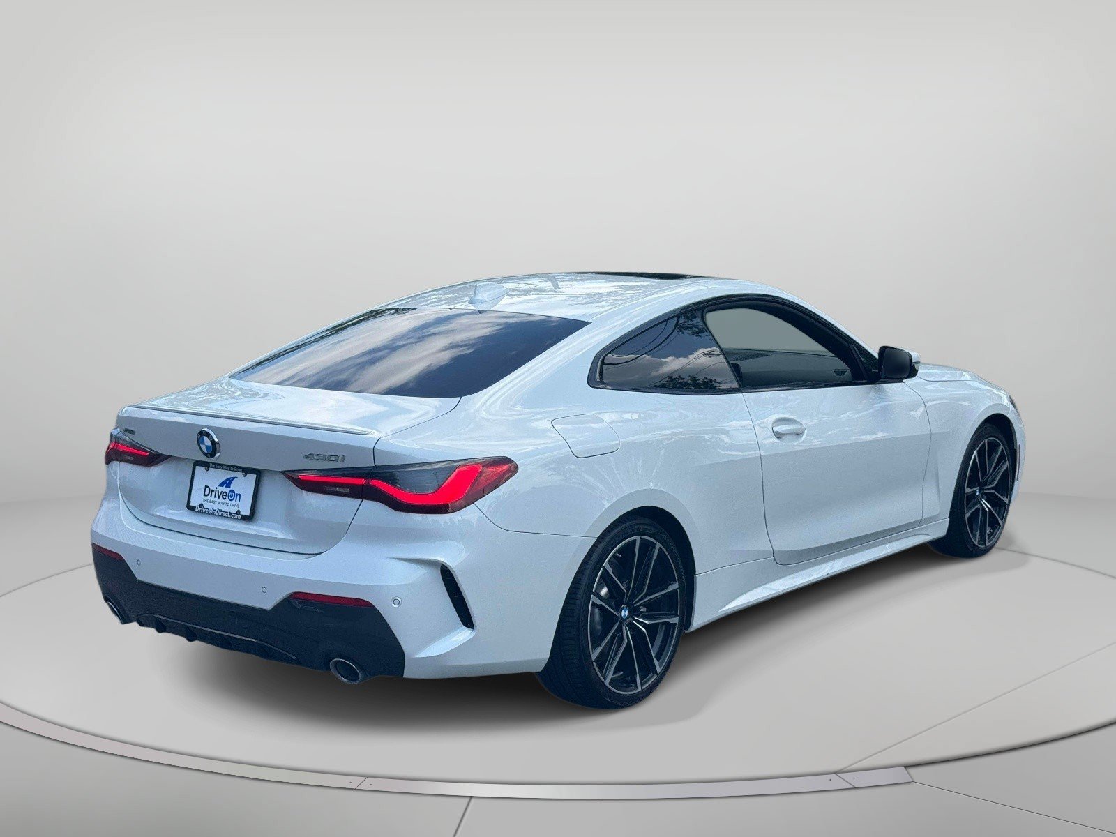 Used 2022 BMW 430i xDrive Coupe w/ M Sport Package AWD/4WD image 6