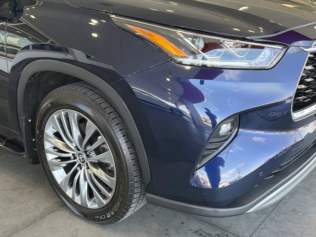 Used 2022 Toyota Highlander Platinum AWD/4WD image 8