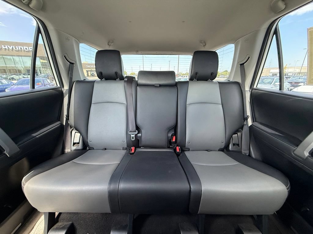 Used 2020 Toyota 4Runner SR5 Premium AWD/4WD image 29