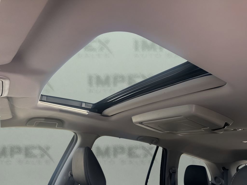 Used 2022 Honda Pilot Touring image 12