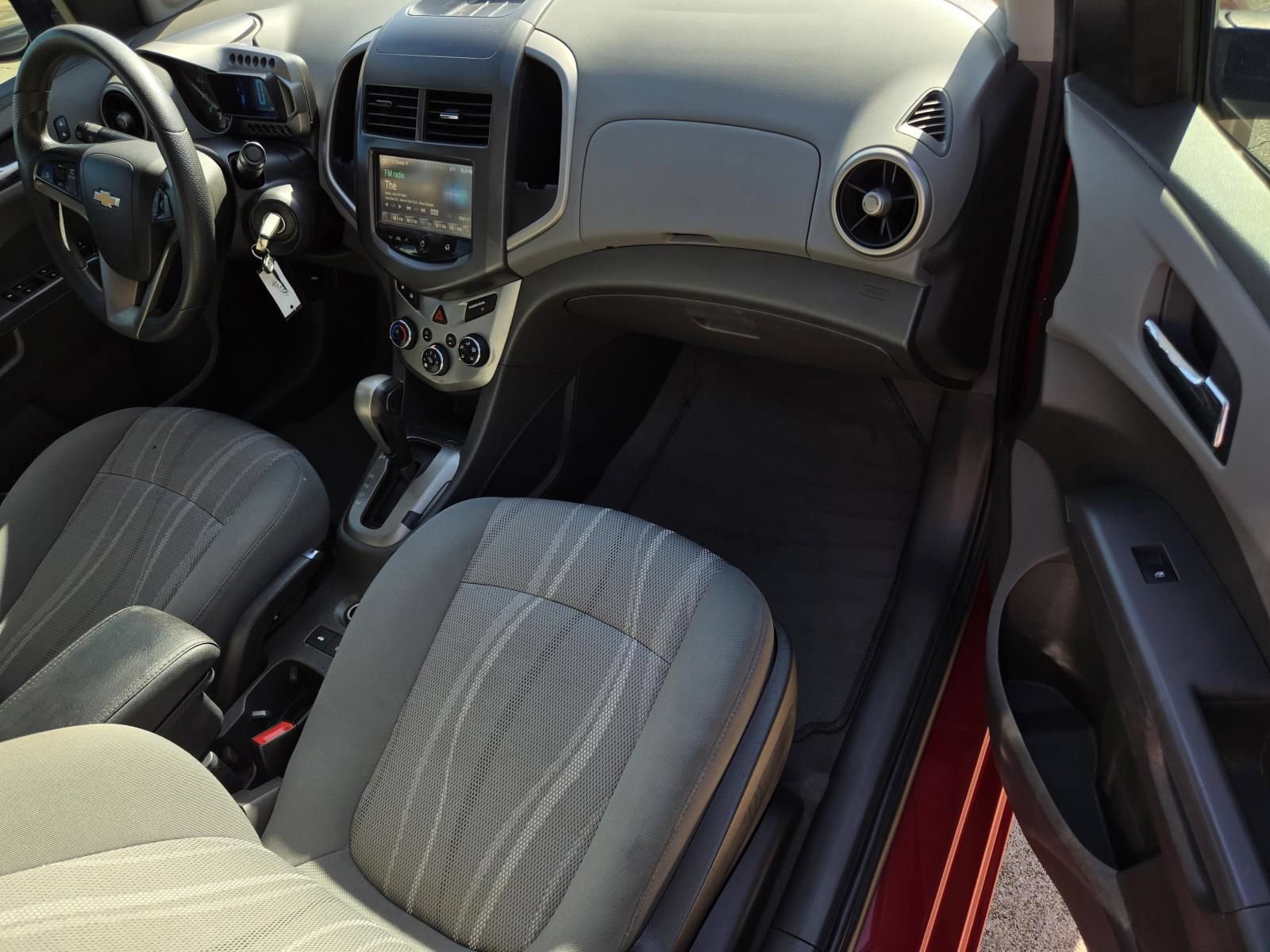Used 2015 Chevrolet Sonic LT FWD image 9