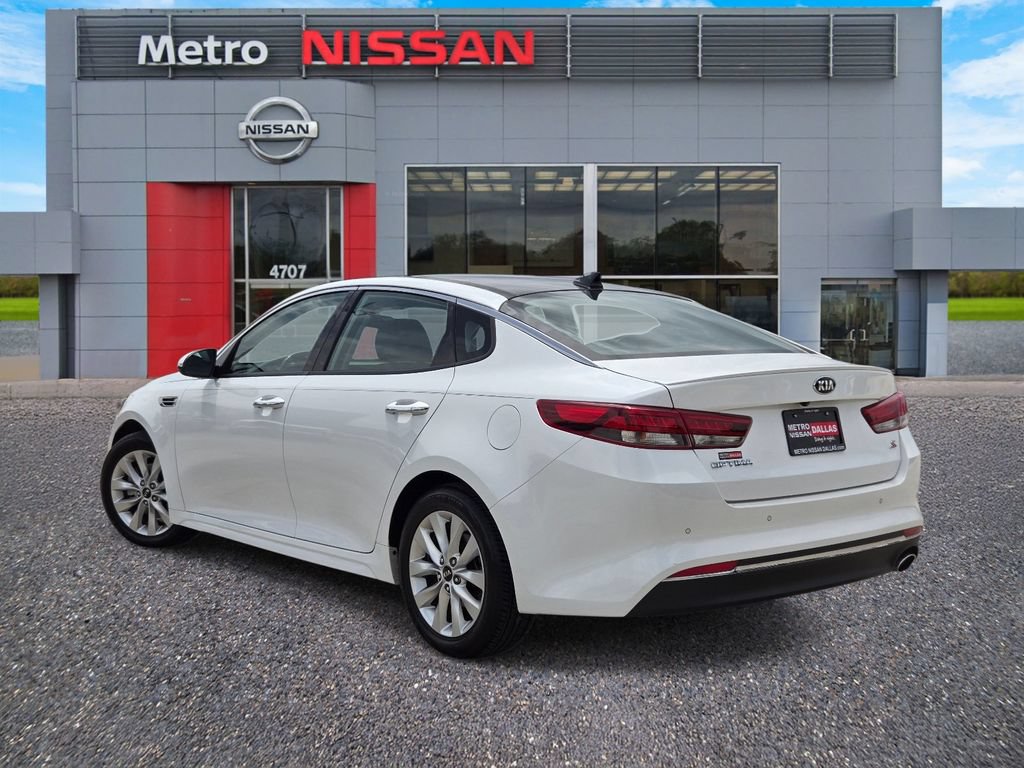 Used 2018 Kia Optima S w/ Panoramic Sunroof Package FWD image 4