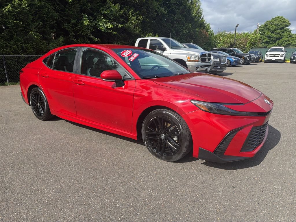Used 2025 Toyota Camry SE FWD image 7