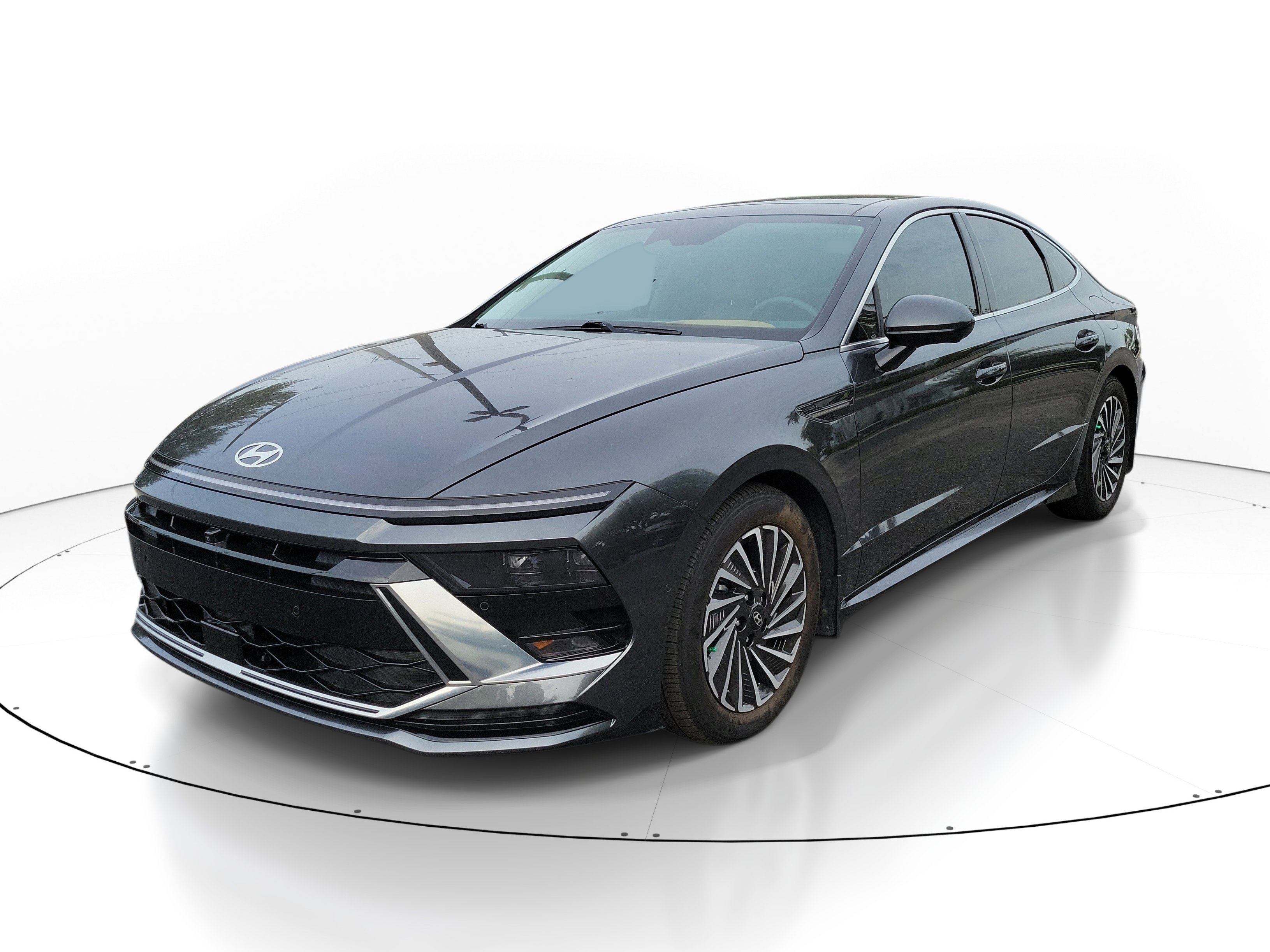 Used 2024 Hyundai Sonata Limited FWD image 3