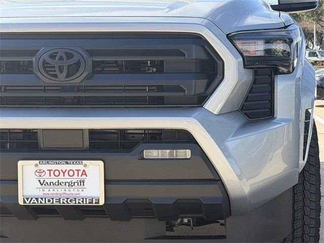 New 2026 Toyota Tacoma SR5 AWD/4WD image 8