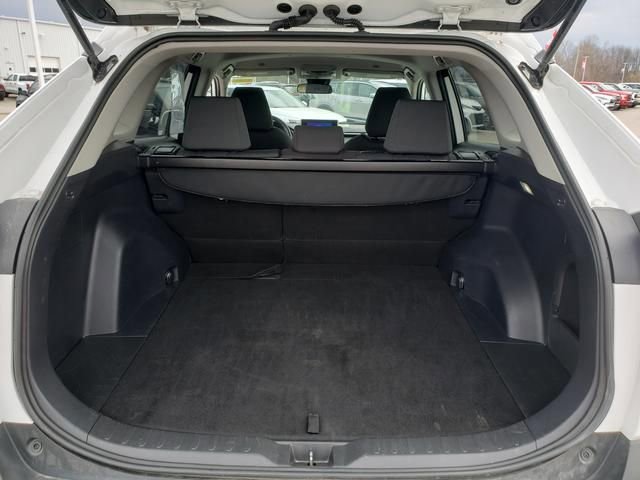 Used 2025 Toyota RAV4 XLE AWD/4WD image 7