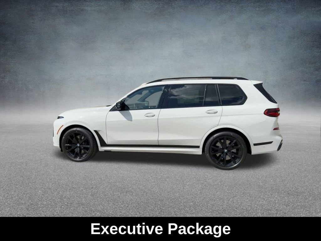 Used 2025 BMW X7 M60i image 15