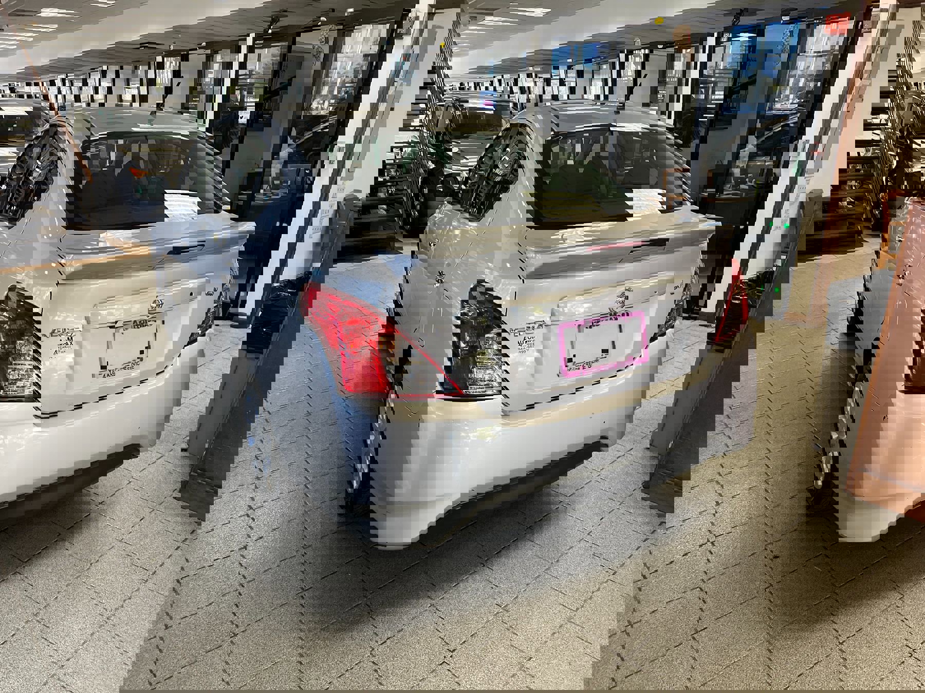 Used 2019 Nissan Versa SV image 7