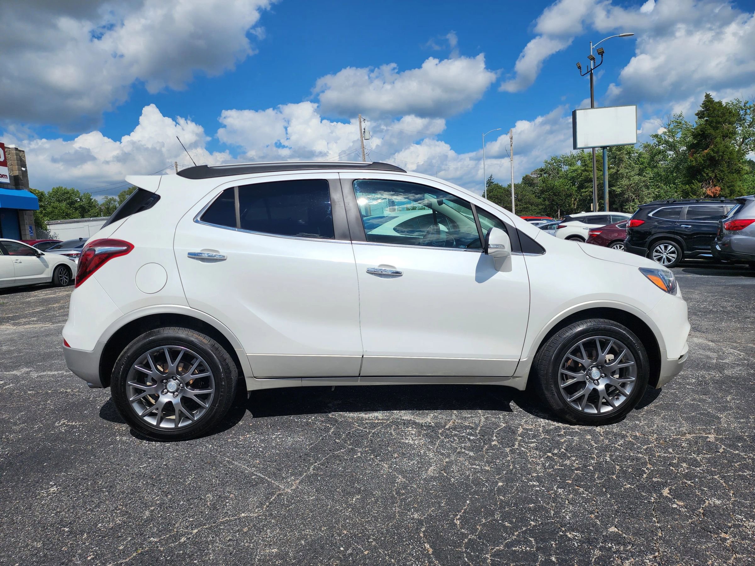 Used 2019 Buick Encore Sport Touring w/ Safety Package image 8