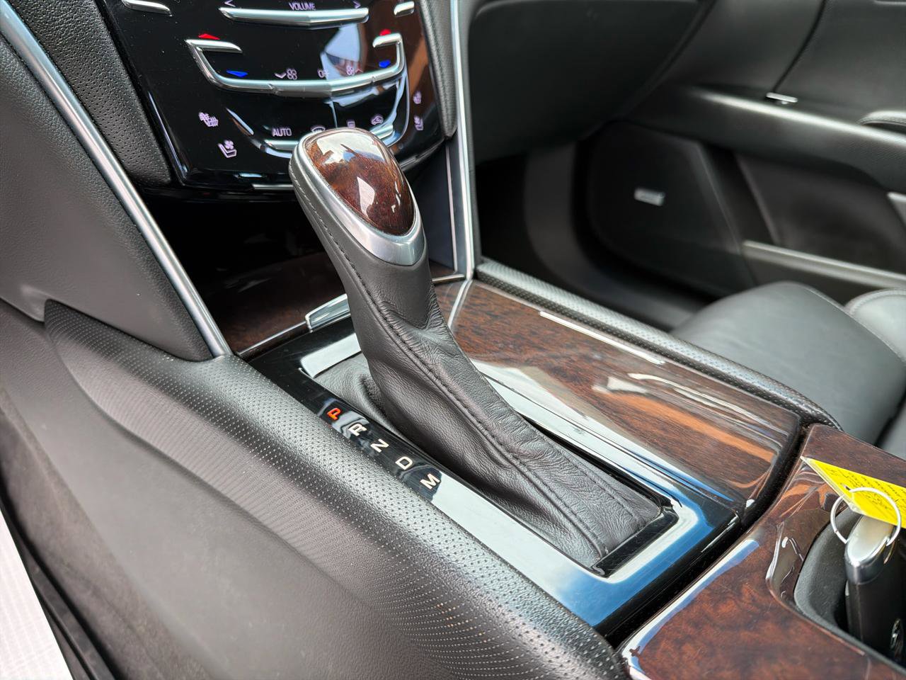 Used 2014 Cadillac XTS Luxury image 12