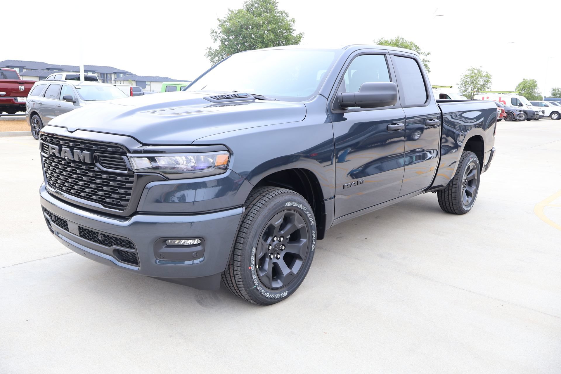 New 2026 RAM 1500 Express AWD/4WD image 9