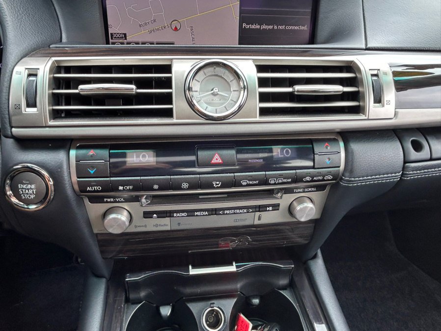 Used 2015 Lexus LS 460 AWD w/ Comfort Package image 26