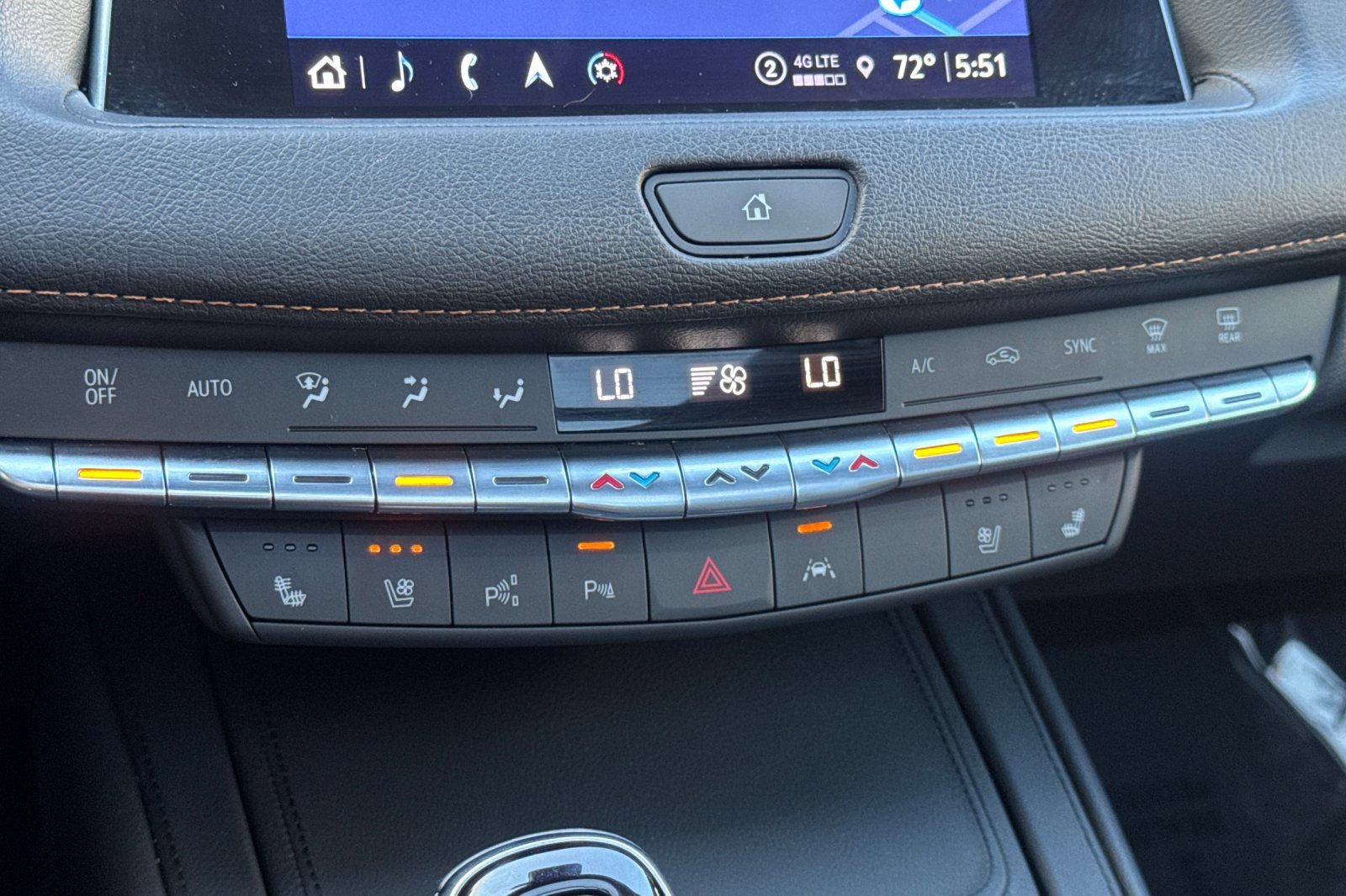 Used 2022 Cadillac XT4 Sport AWD/4WD image 29
