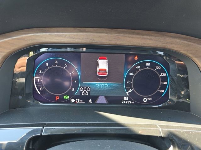 Used 2025 Volkswagen Atlas SE image 11